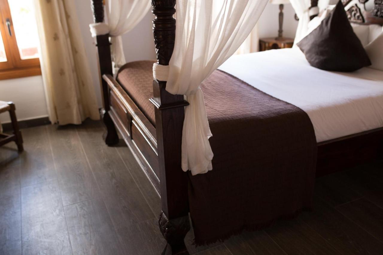 Hotel Abaco Алтеа Екстериор снимка